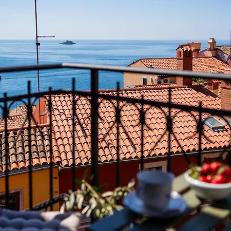 Old Town Seabreeze At Montalbano *